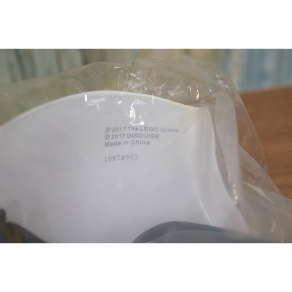 RARE LEGO Minifigure Firefighter Mask & Hands Costume Accessory Disguise NEW - Picture 5 of 6